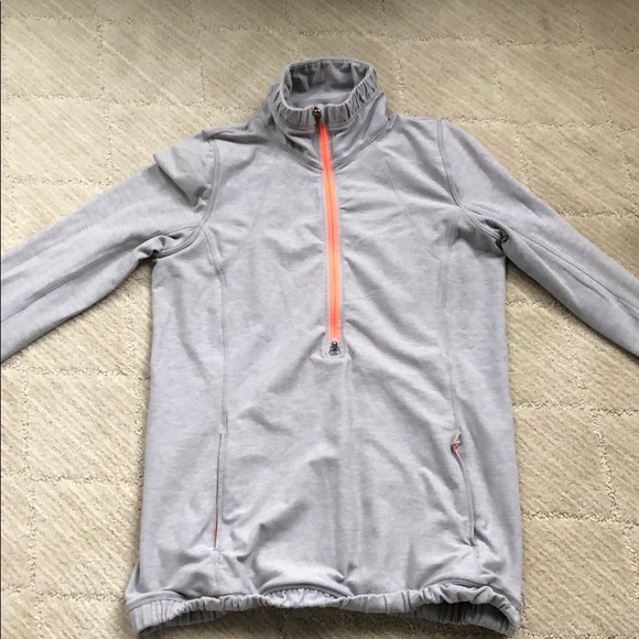 Grey sweatshirt super comfy lululemon - Picture 4 of 7